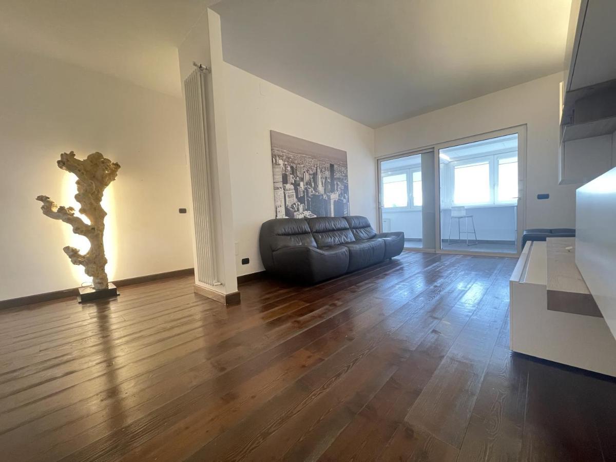 Cconforthotels Appartamento Skyline Bari Zewnętrze zdjęcie